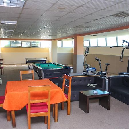 Hotel Vila Aeroport Rinas Luaran gambar