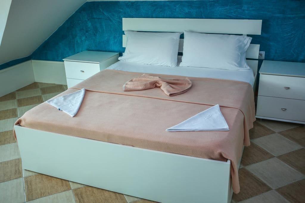 Hotel Vila Aeroport Rinas Luaran gambar