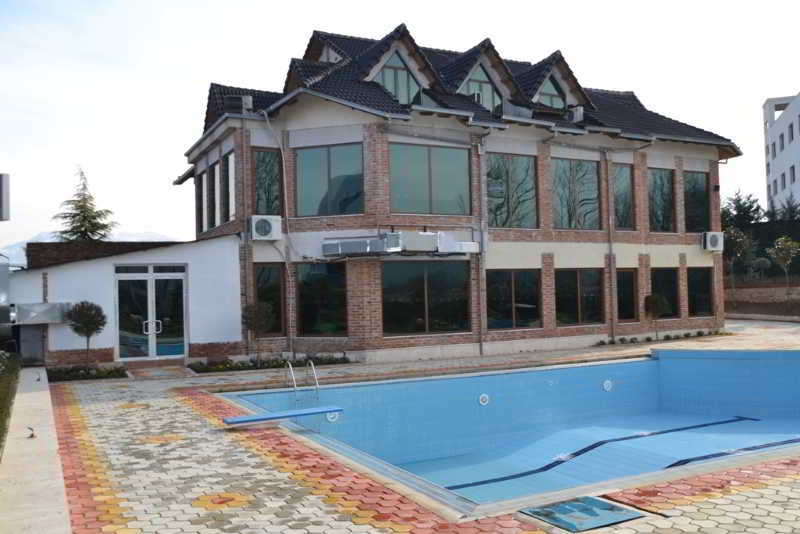 Hotel Vila Aeroport Rinas Luaran gambar