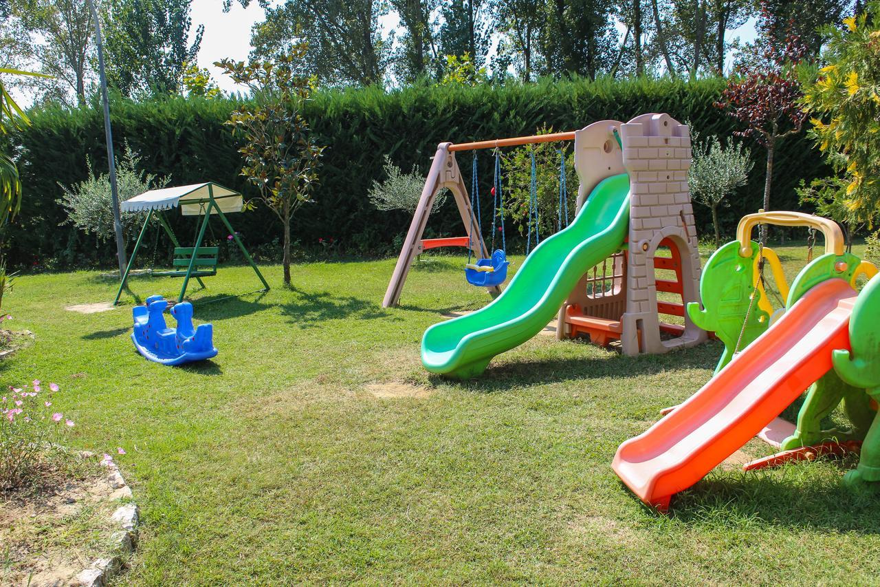 Hotel Vila Aeroport Rinas Luaran gambar
