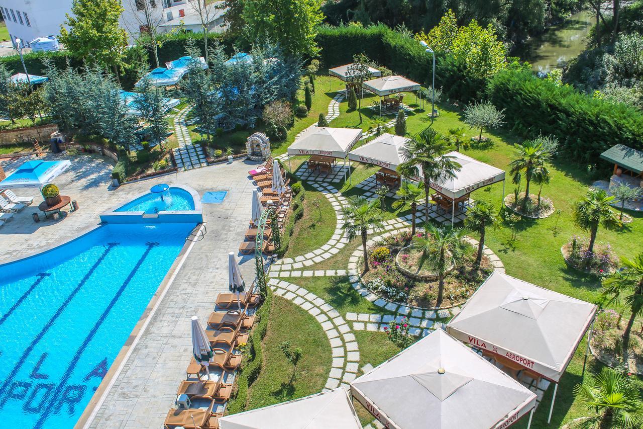 Hotel Vila Aeroport Rinas Luaran gambar