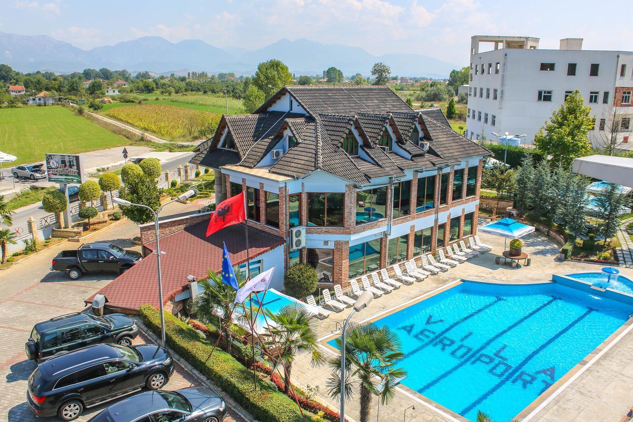 Hotel Vila Aeroport Rinas Luaran gambar