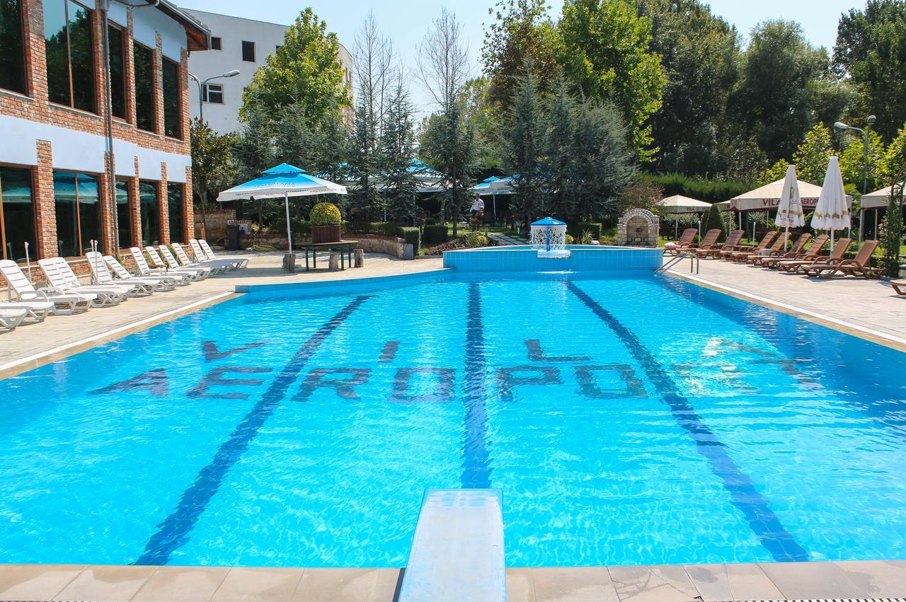 Hotel Vila Aeroport Rinas Luaran gambar
