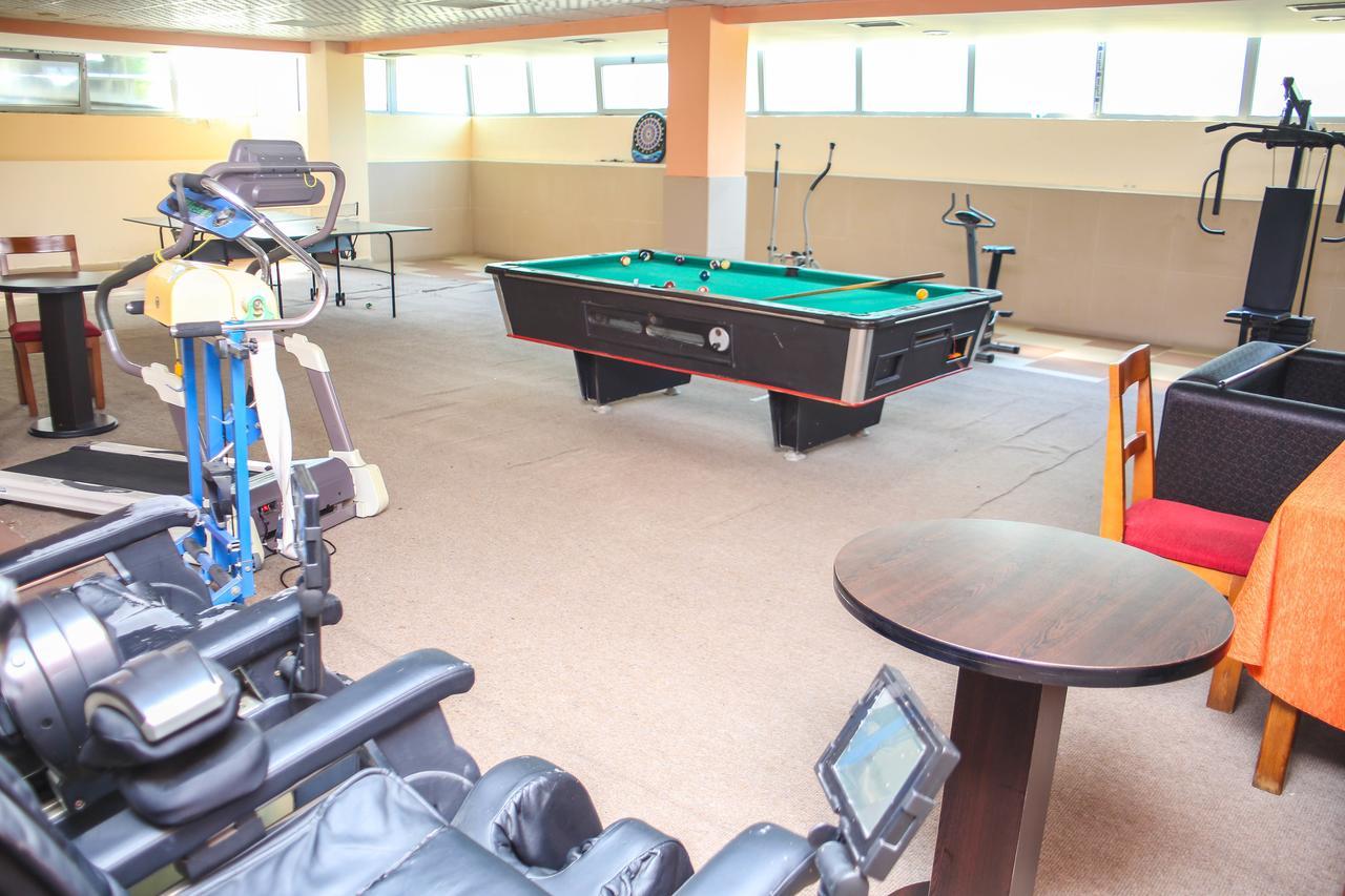 Hotel Vila Aeroport Rinas Luaran gambar