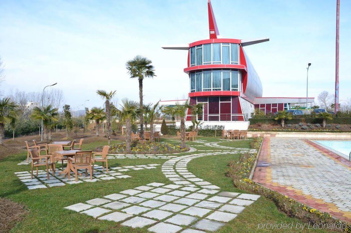 Hotel Vila Aeroport Rinas Luaran gambar