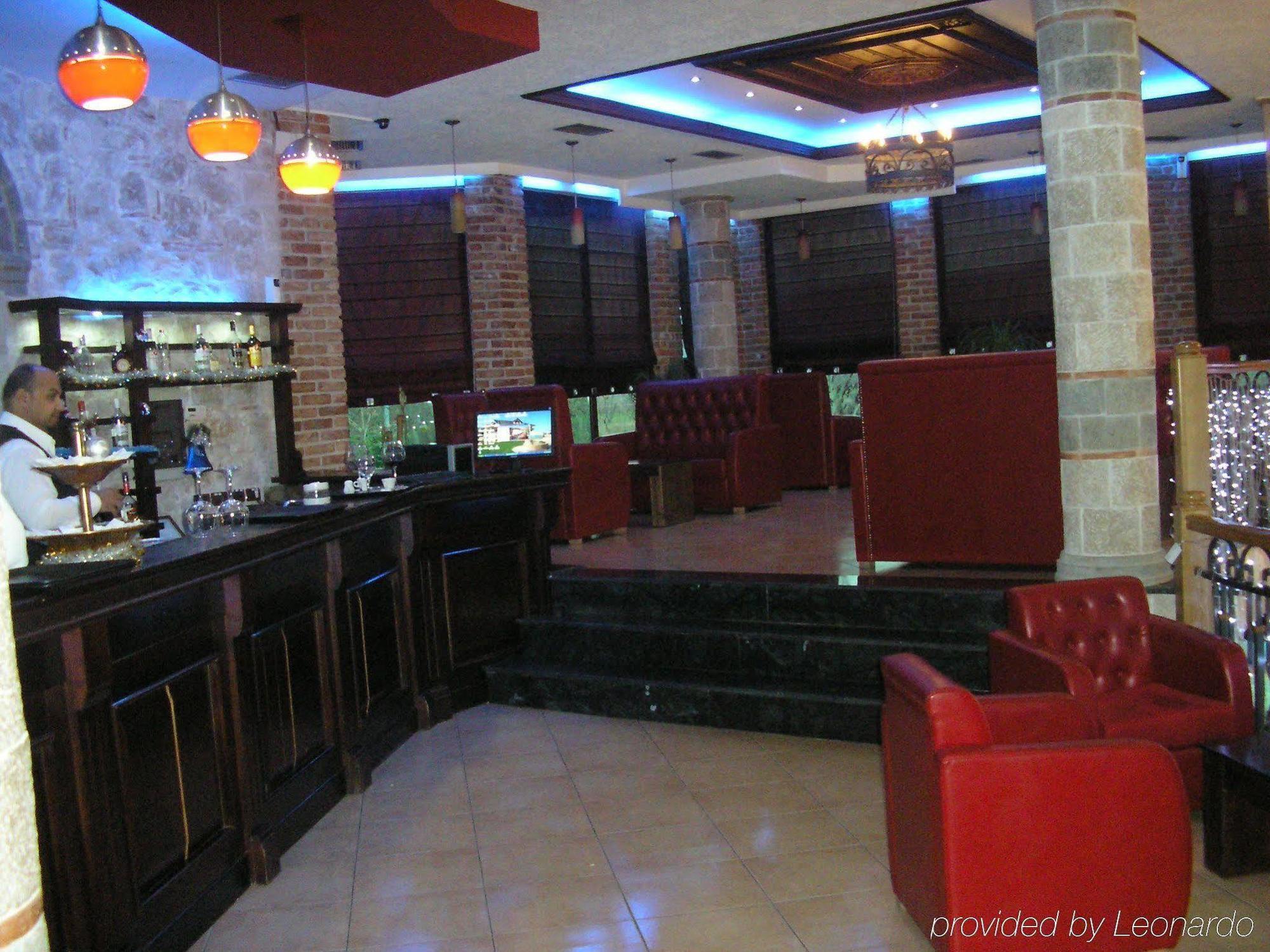 Hotel Vila Aeroport Rinas Luaran gambar