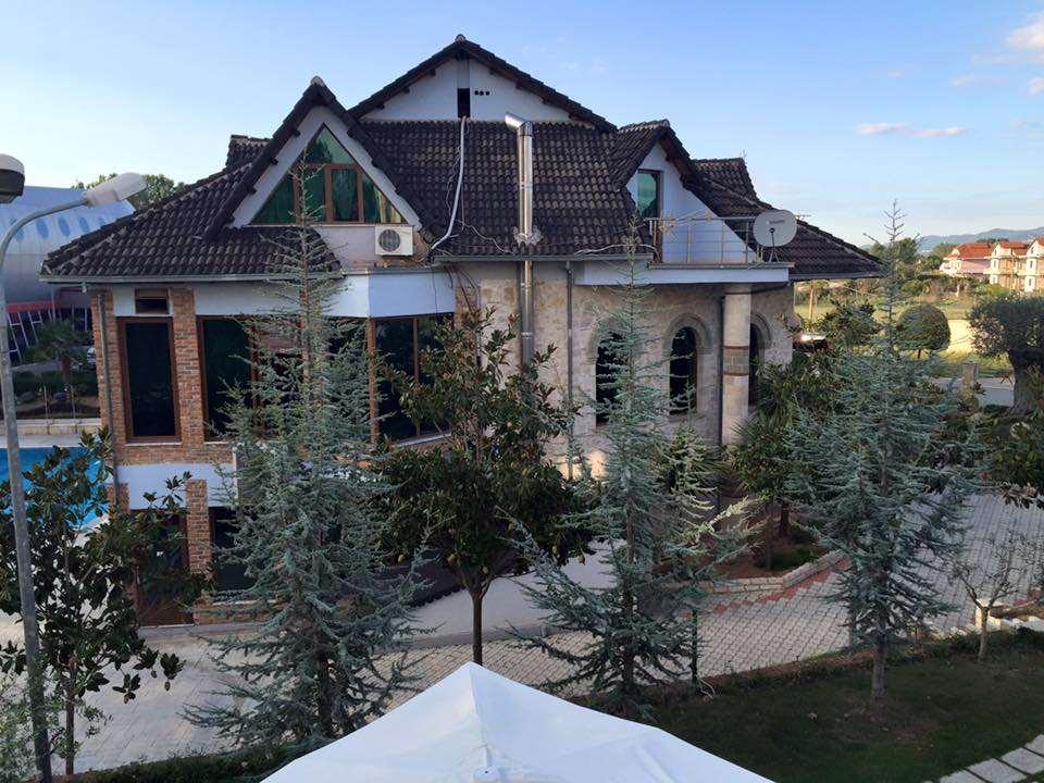 Hotel Vila Aeroport Rinas Luaran gambar